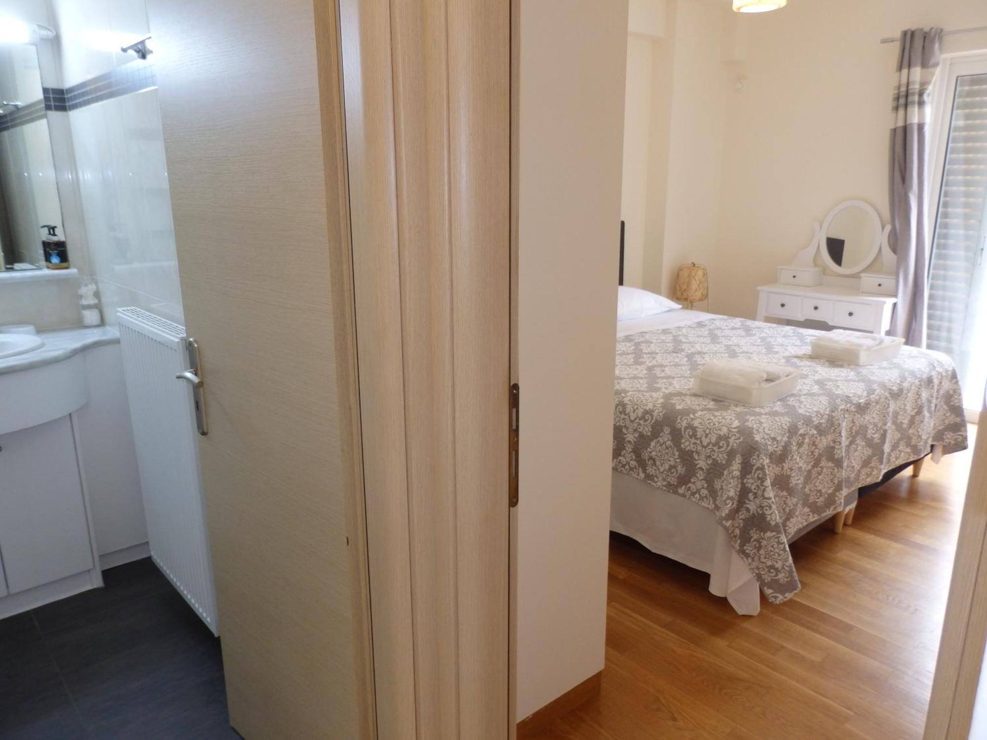 A&J Apartments Or Rooms Athens Airport Markopoulo Mesogaias Exterior photo